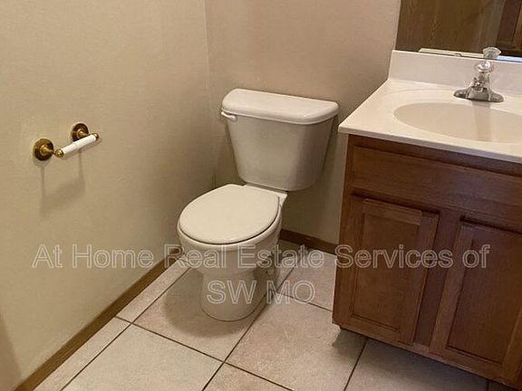 5th image of 1503 W Frosty Dr APT 3