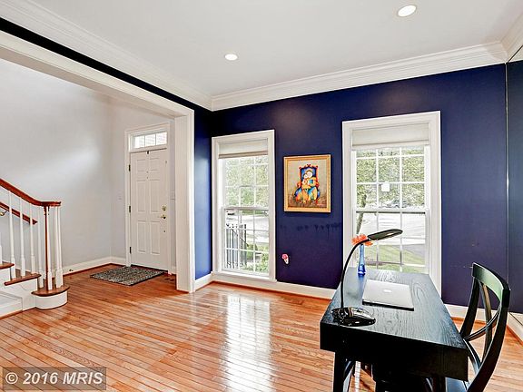 3rd image of 18801 Porterfield Way