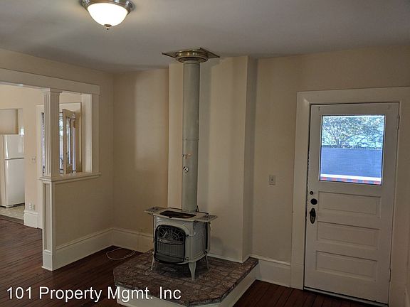 5th image of 4515 & 4519 Hollister Ave #A