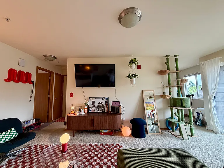 324 Avenue J #11 — Photo 3