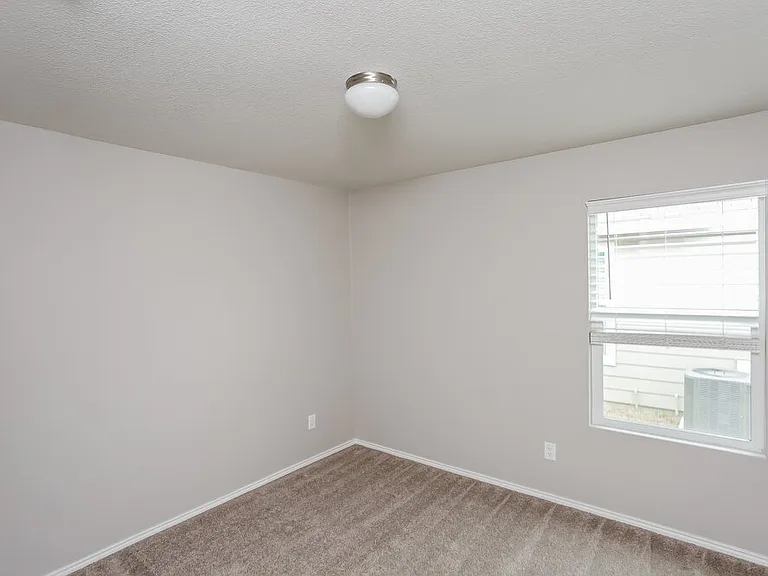 5537 Berea St — Photo 13