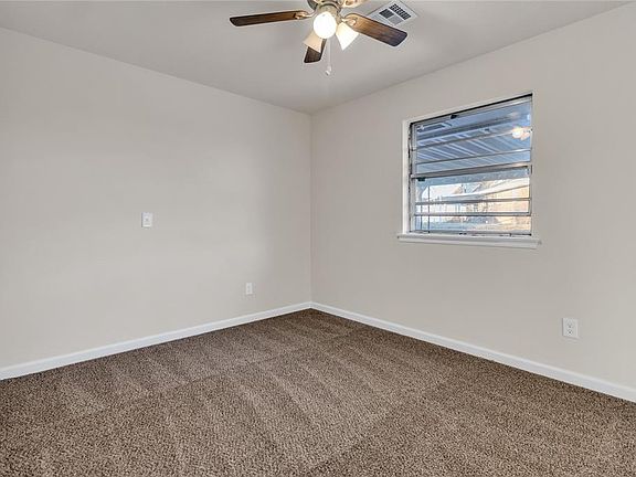 5th image of 4825 Tate Dr