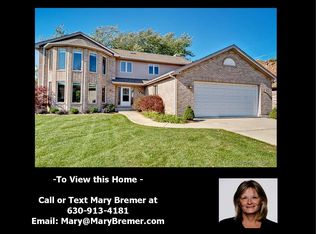 430 N Kevin Dr, Addison, IL 60101