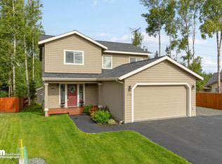 13148 Curry Ridge Cir, Eagle River, AK 99577