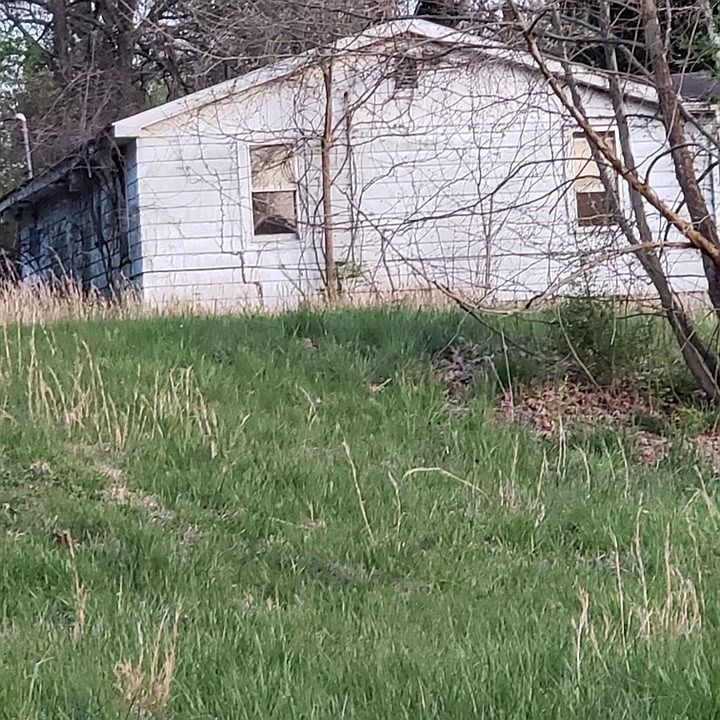 1st image of 225 Woodside Dr