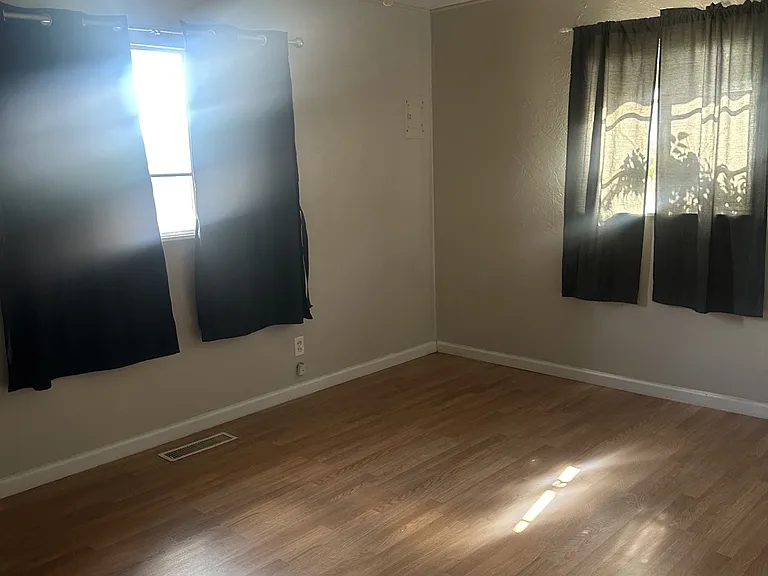 5016 Palo Duro Ave NE — Photo 7