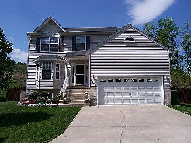 7029 Heather Dr photo 1