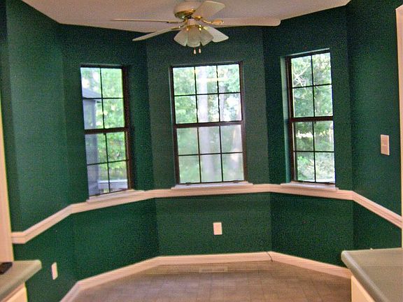 spacious breakfast area