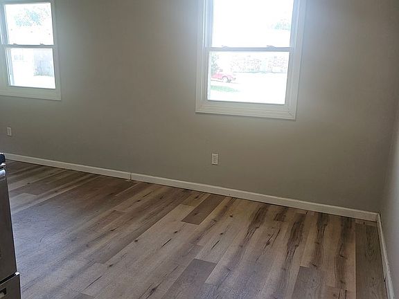 3rd image of 3424 Heatherton Dr APT 3
