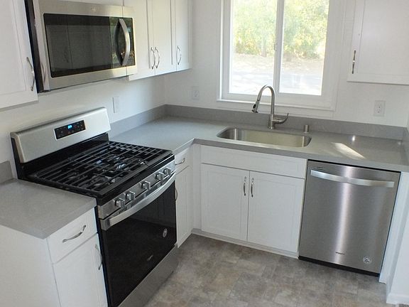 3rd image of 5283 Moddison Ave #5285