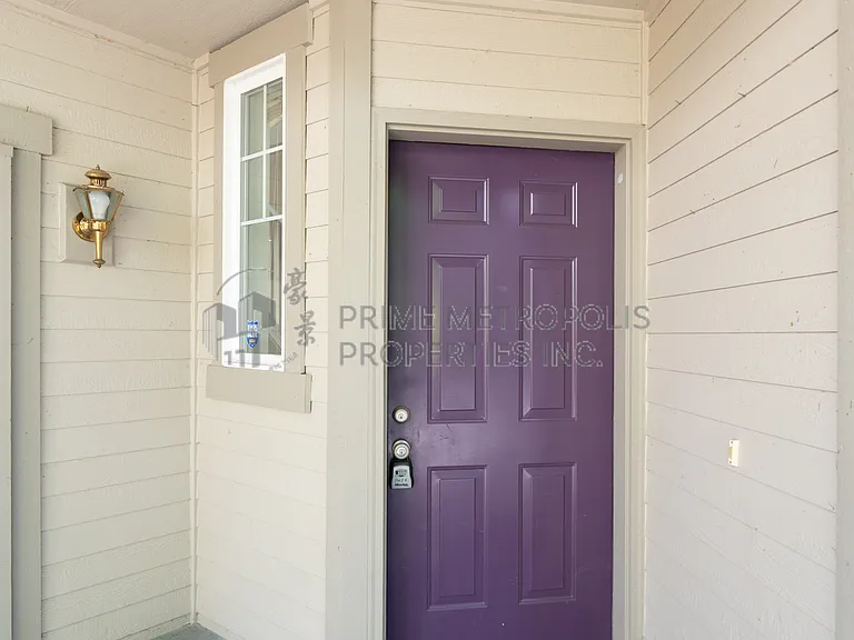 9808 NE 130th Pl #1 — Photo 2