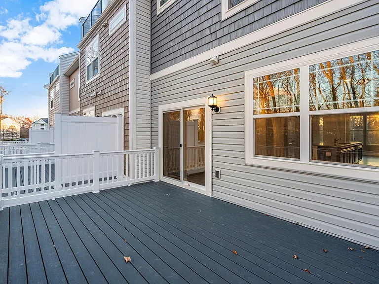 258 Waterstone Rd — Photo 14
