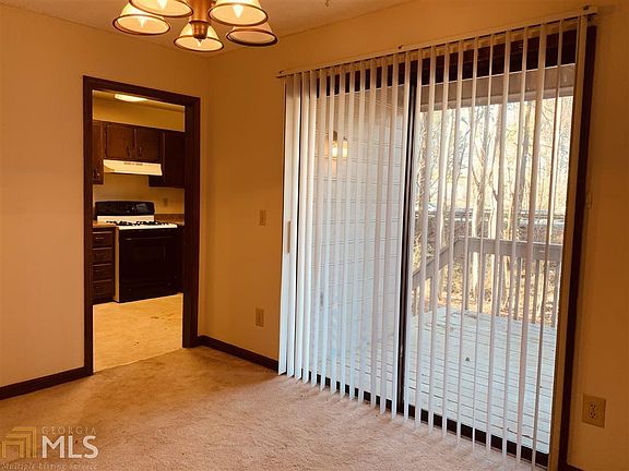 5th image of 4018 Hawthorne Cir SE APT 2
