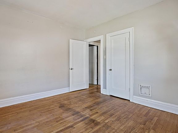 4th image of 4957 Mardel Ave #2F