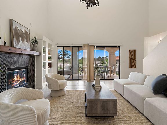 2nd image of 15548 E CAVERN Drive