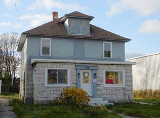 312 S Maple St, Manistique, MI 49854