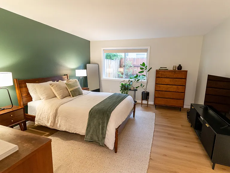 1304 Palomar Pl #1 — Photo 15