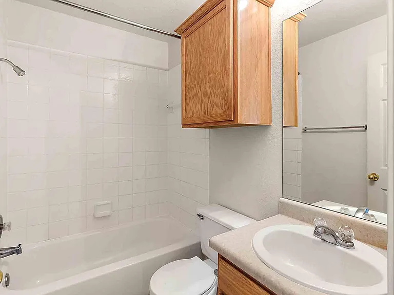 280 Strawn — Photo 20