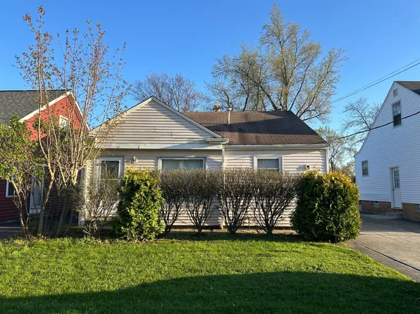 5974 Edgewood Rd, Mayfield Heights, OH 44124