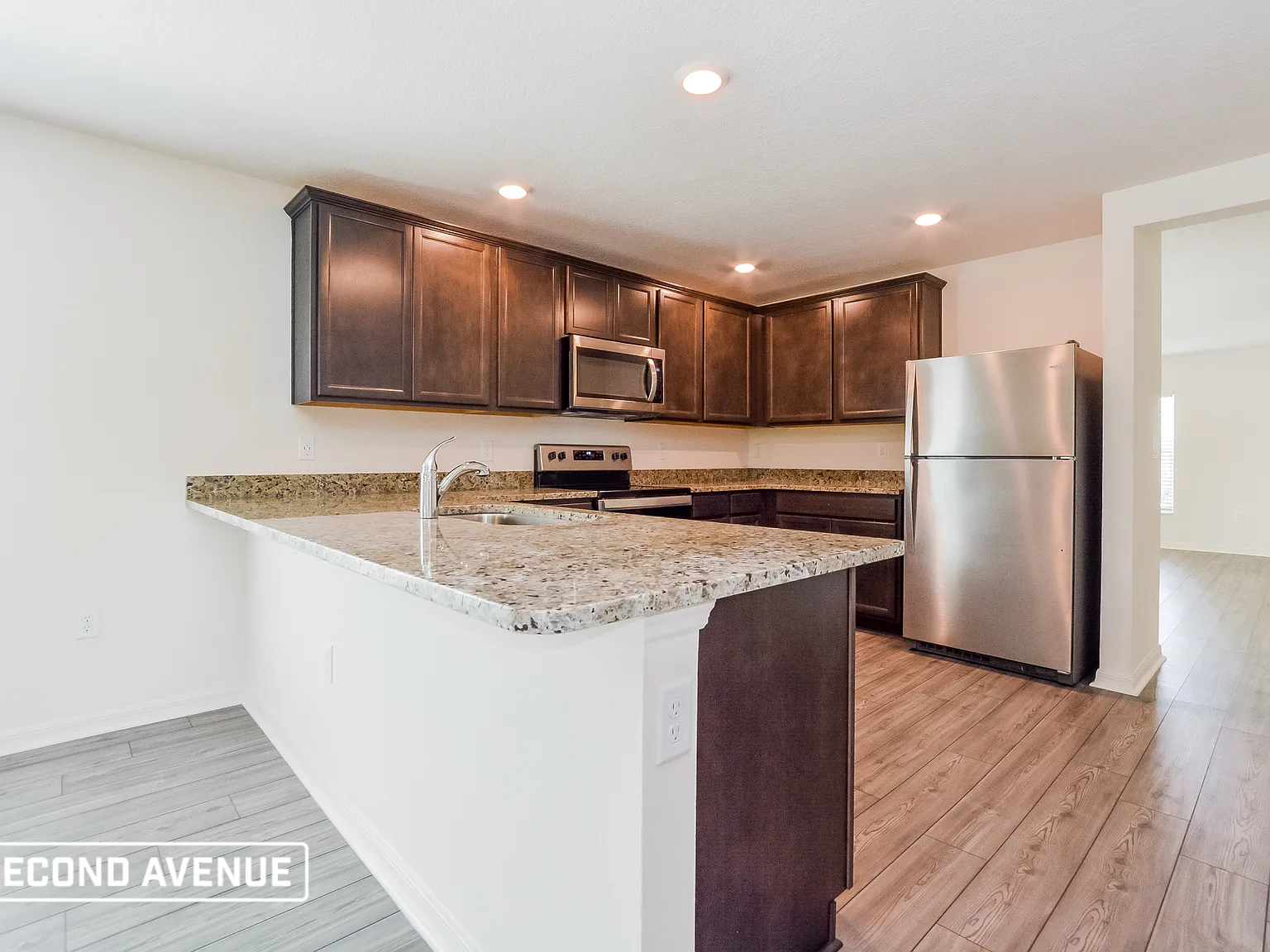 4 bed, 2.0 bath, 1857 sqft, $2,774 — Photo 4