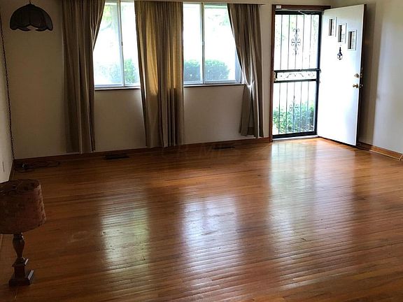 2nd image of 3462 Seabrook Ave