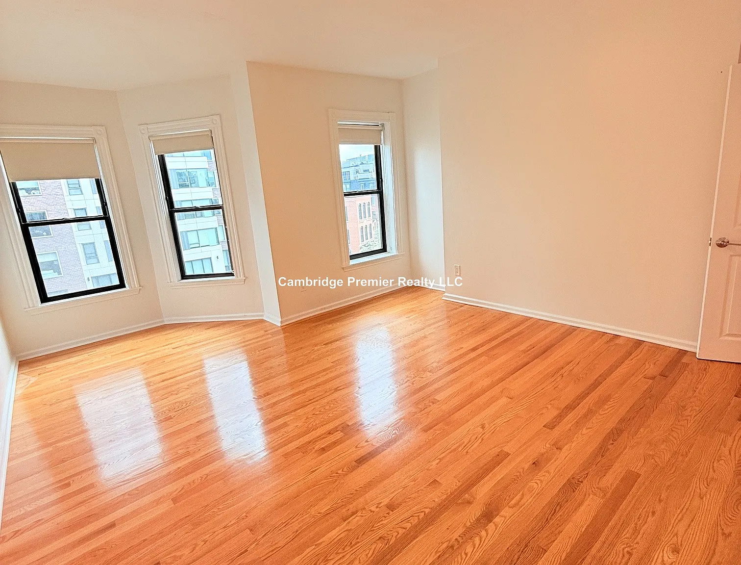2 bed, 1.5 bath, $5,191 — Photo 1