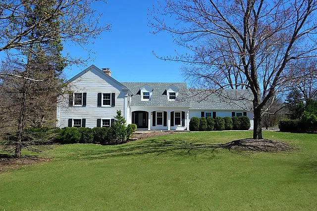 21793 N Andover Rd photo 1