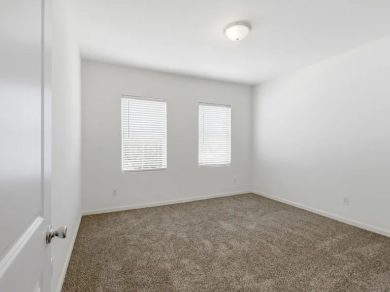 759 Crestridge Dr — Photo 19