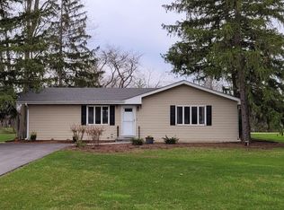 14095 W Forest Dr, Lake Forest, IL 60045