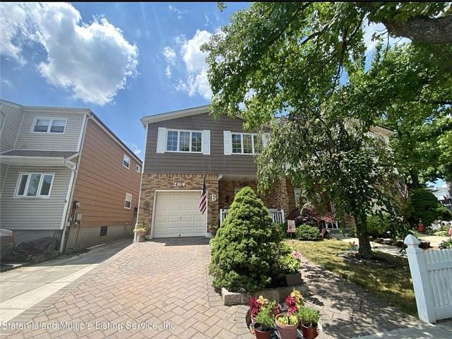 2nd image of 264 Sandalwood Dr Unit 2