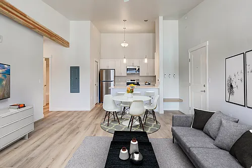 Twin Creek Apartment Photo 1