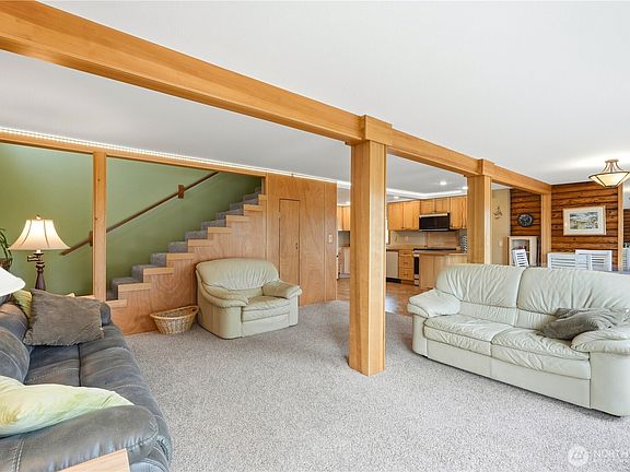 5th image of 840 Wolverine Place