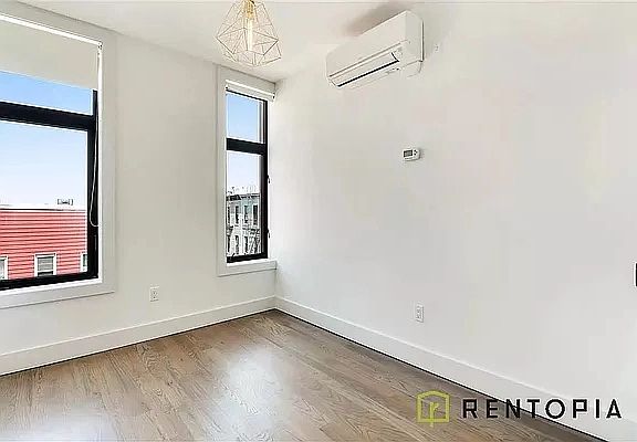4th image of 144 N 11th St #1N