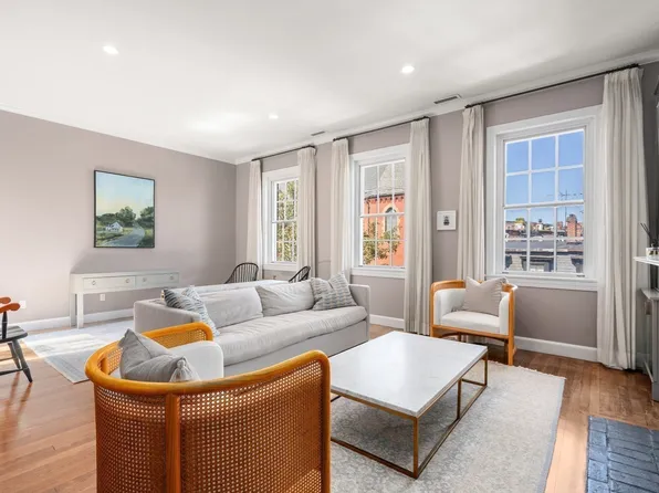 140 Mount Vernon St APT 8, Boston, MA 02108