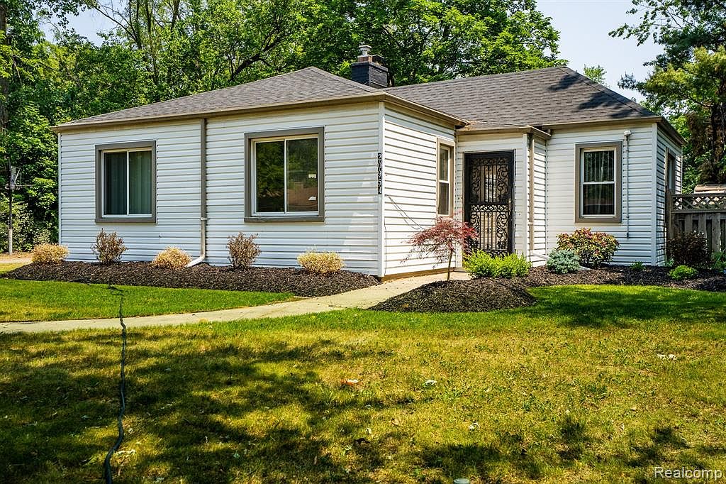 20954 Greenview Rd, Southfield, MI 48075 Zillow