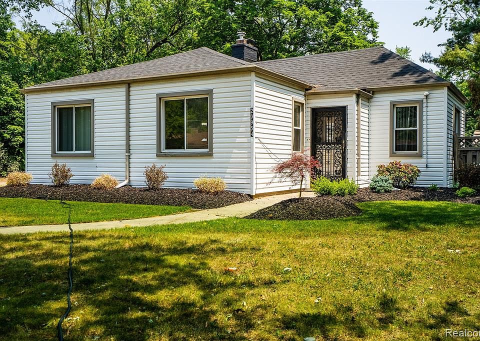 20954 Greenview Rd, Southfield, MI 48075 Zillow
