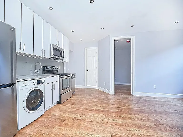 854 W 180th St #2D — Photo 9