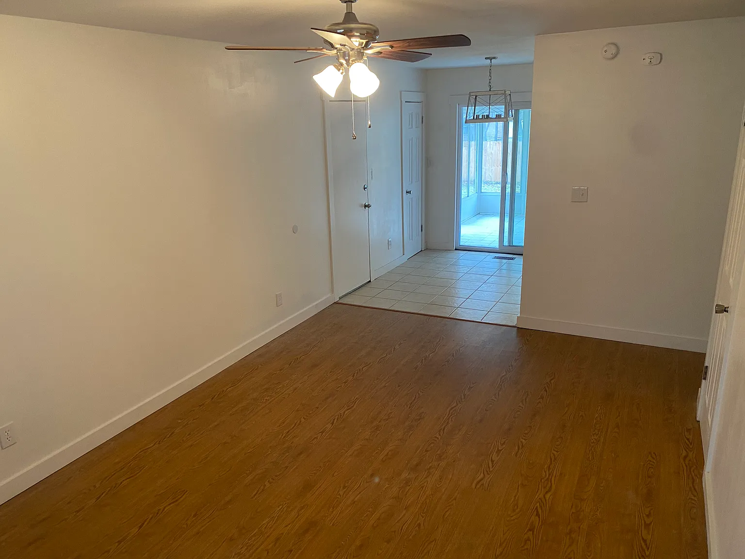 413 S Hickory Ave — Photo 4