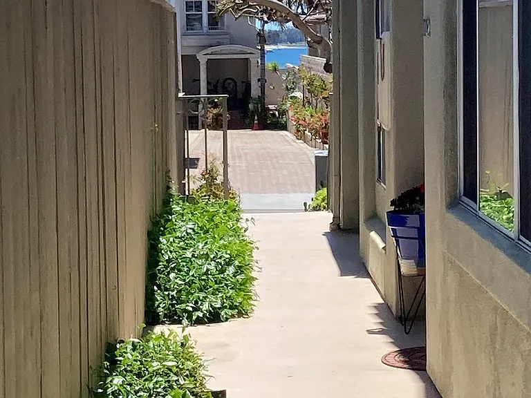 1164 Pacific Beach Dr — Photo 24