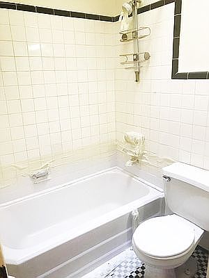 3rd image of 92 Underhill Ave #3
