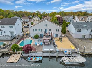 13 Starboard Ct, Bayville, NJ 08721