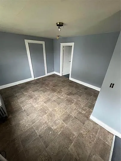 303 Robble Ave — Photo 5