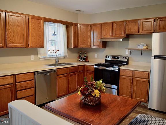 2nd image of 368 Piedmont St #374