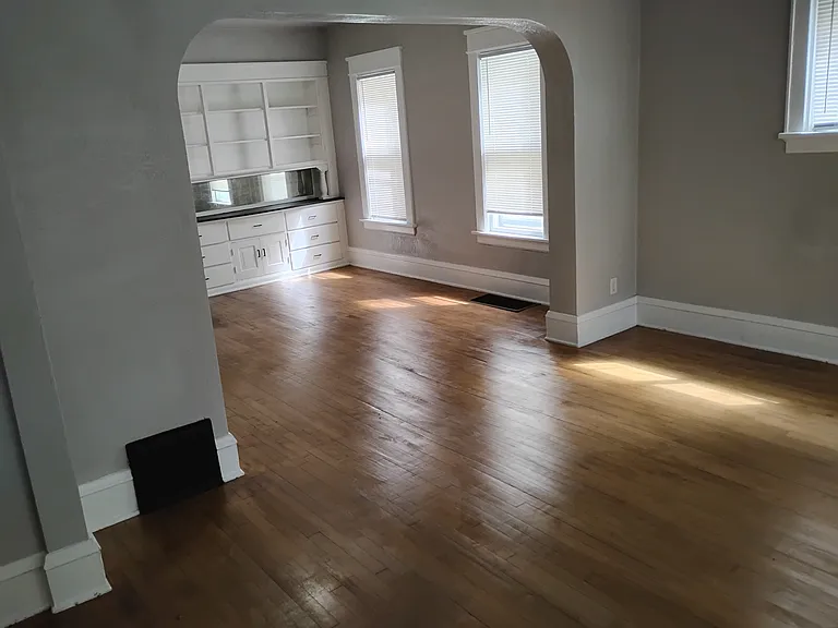 3330 W McKinley Blvd — Photo 9