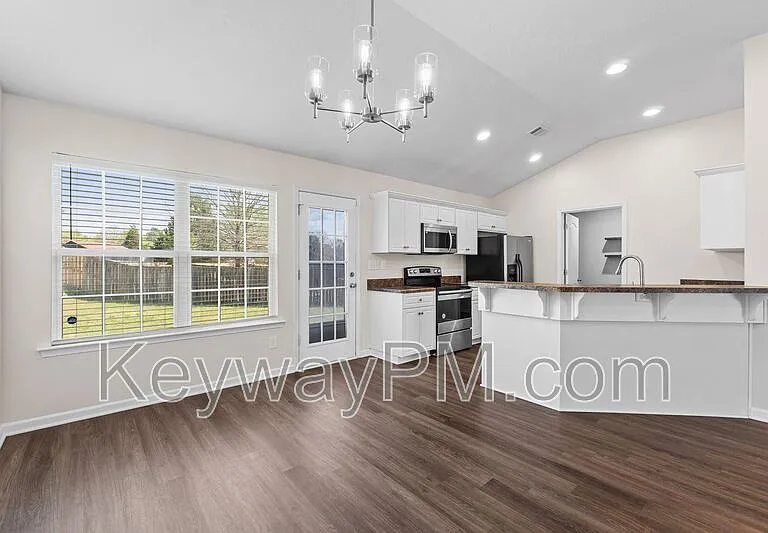 4060 Stone Pass Dr — Photo 8