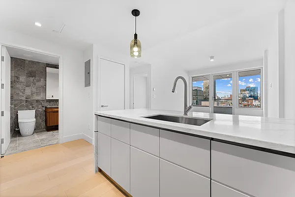 Rented by Realmart Realty LLC | media 15