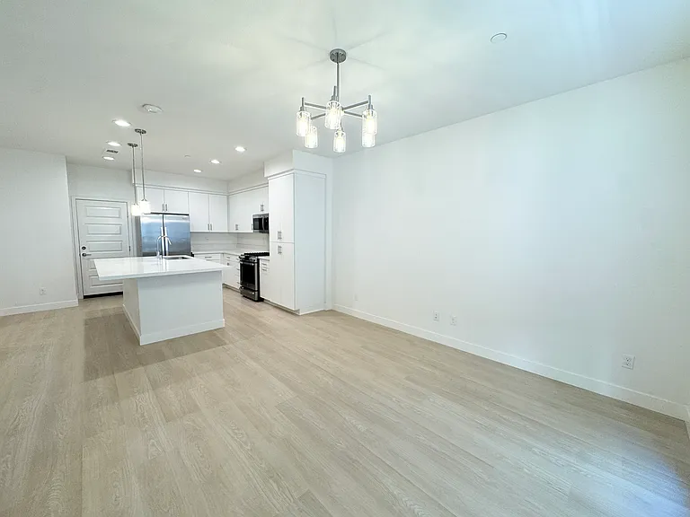 11161 Akarna Ct — Photo 5