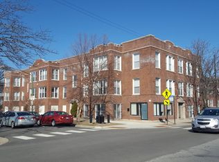 3852 W Irving Park Rd, Chicago, IL 60618