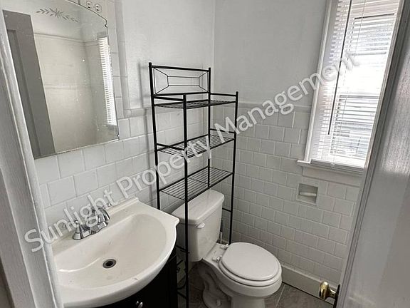 4th image of 1201 S 72nd St W