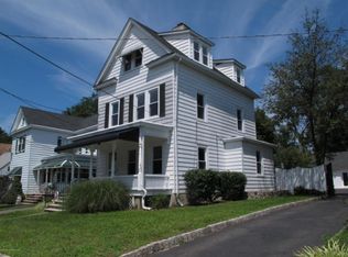 27 Linden St, Morristown, NJ 07960